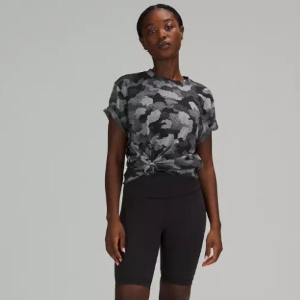 All Yours Training Tee Size 8 NWT Heritage Speckle Camo